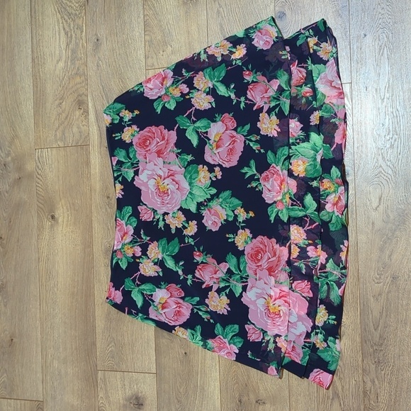 Lauren Ralph Lauren Floral Short Layered Silk Skirt sz 14 - Picture 6 of 6